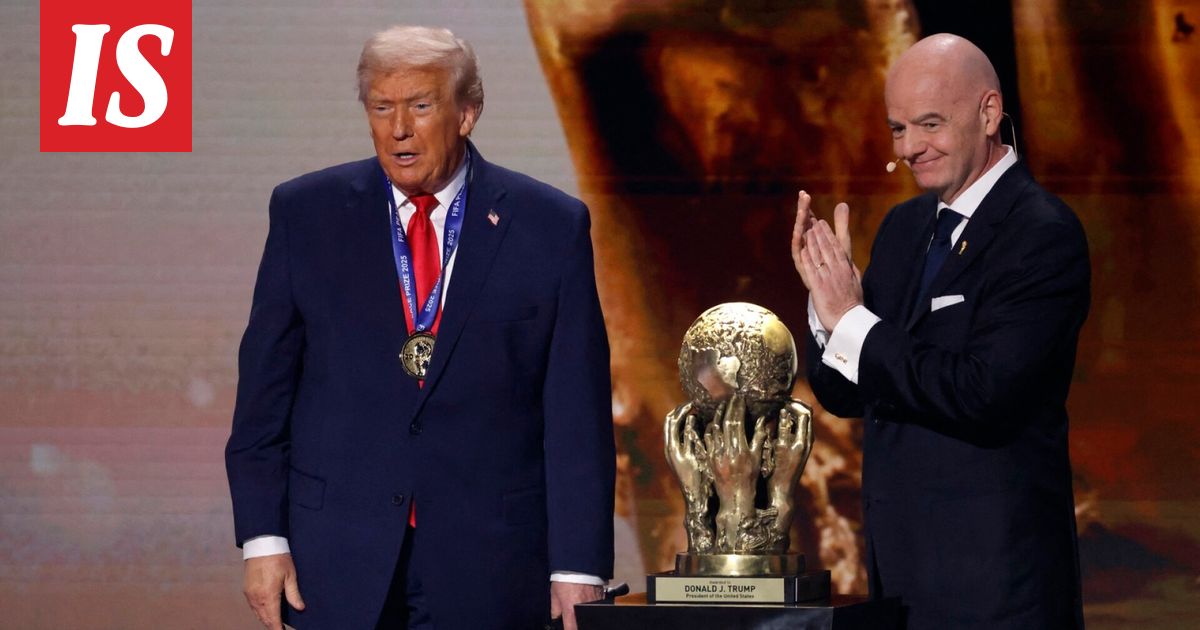 Jalkapallon MM-kisat: Raivo lippujen hinnoista kasvaa