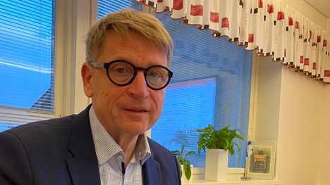 Sivistysjohtaja Pekka Kareksen mukaan koulukyytien palvelupaketin on oltava testattuna ennen kuin koulu alkaa.