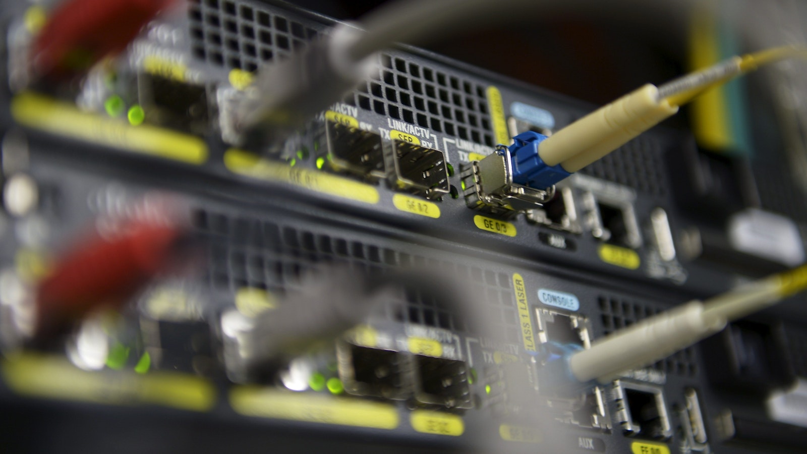 Muutosneuvottelujen raju tulos: Elisalta vähenee 347 työpaikkaa Suomesta - Uutiset kotimaasta ja maailmalta