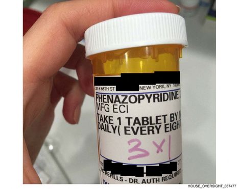 Tiedossa ei ole, kenelle kuvassa näkyvä fenatsopyridiini oli määrätty. Lääkettä käytetään muun muassa virtsatieinfektioiden oireiden lievittämiseen, leikkauksen jälkeiseen kivunlievitysseen sekä katetroinnista johtuvan ärsytyksen helpottamiseen.