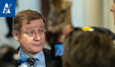 Auerin lapsia vuosia tavannut psykiatri yllättyi kirjauksista, joita puolustuksen mukaan on lähes 3 000 sivua