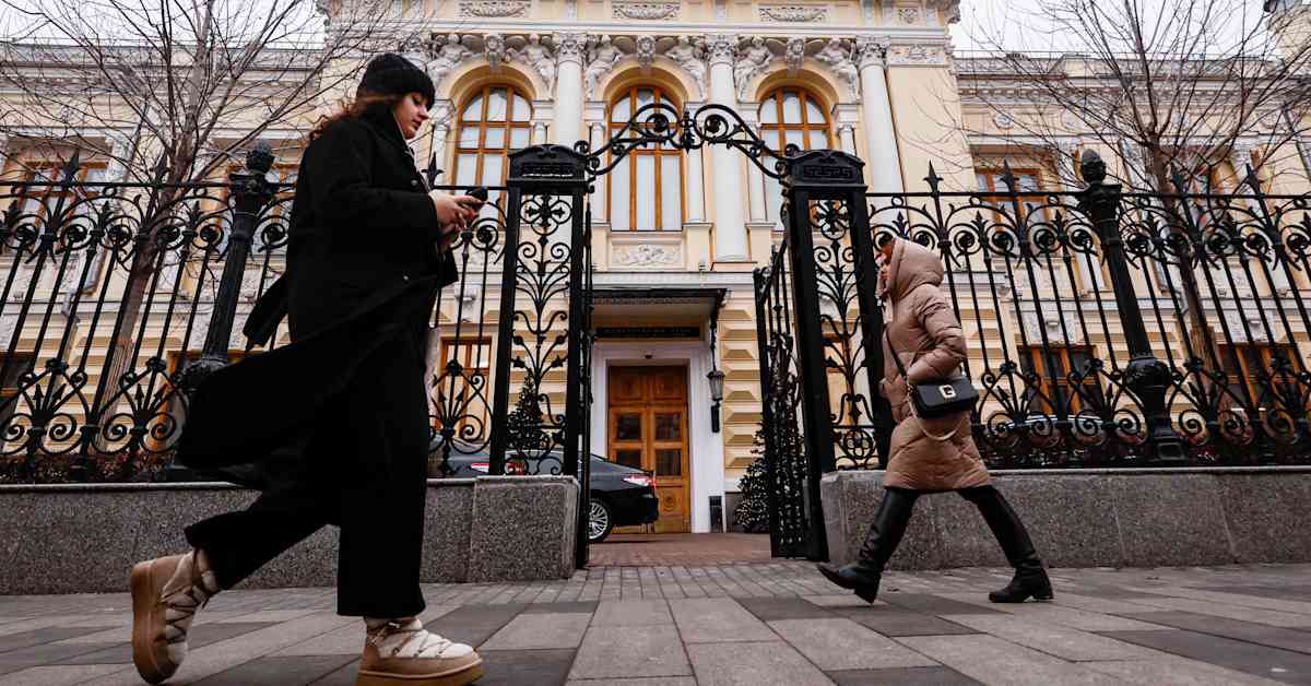 Venäjän talouskasvu romahti alle neljännekseen viime vuodesta – keskuspankki alensi korkoa | Uutisia lyhyesti