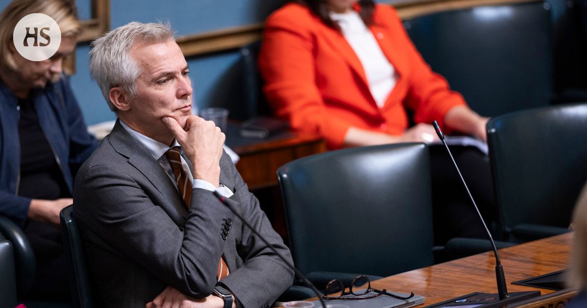 Adlercreutz haluaisi korvata uskonnontunnit katsomusaineella