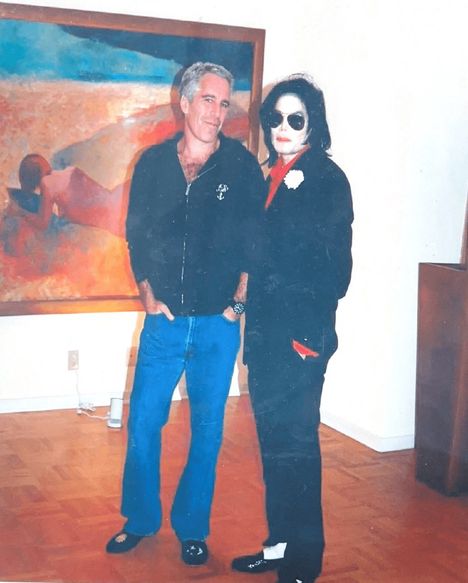 Jeffrey Epstein ja Michael Jackson poseerasivat yhdessä kuvassa, joka julkaistiin perjantaina.