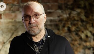 Tuomo-Juhani Vuorenmaa ohjasi nuorena elokuvan, josta tuli suomalaisen roskaelokuvan valio