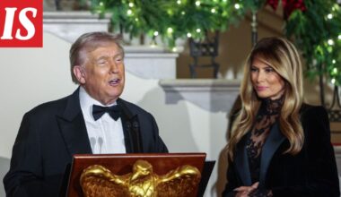 Donald Trump kehui Melanian alusvaatelaatikkoa