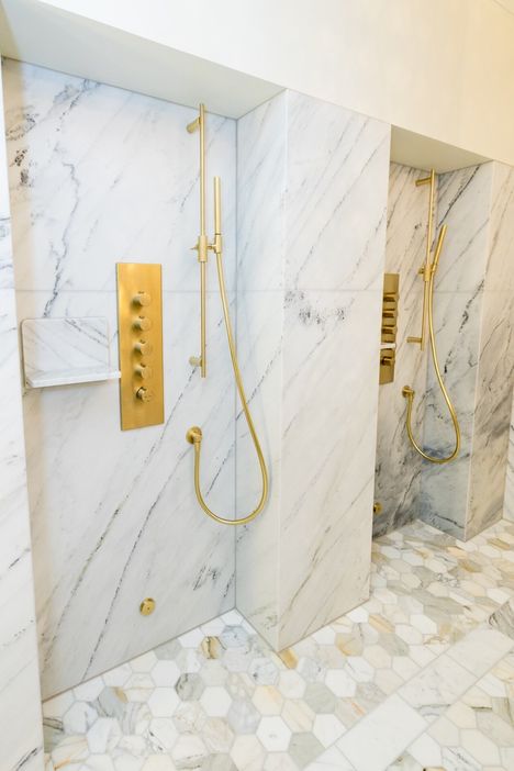 Marmoripalatsin kylpyläosasto on yleellinen. Sen jokainen yksityiskohta on tarkkaan mietitty.