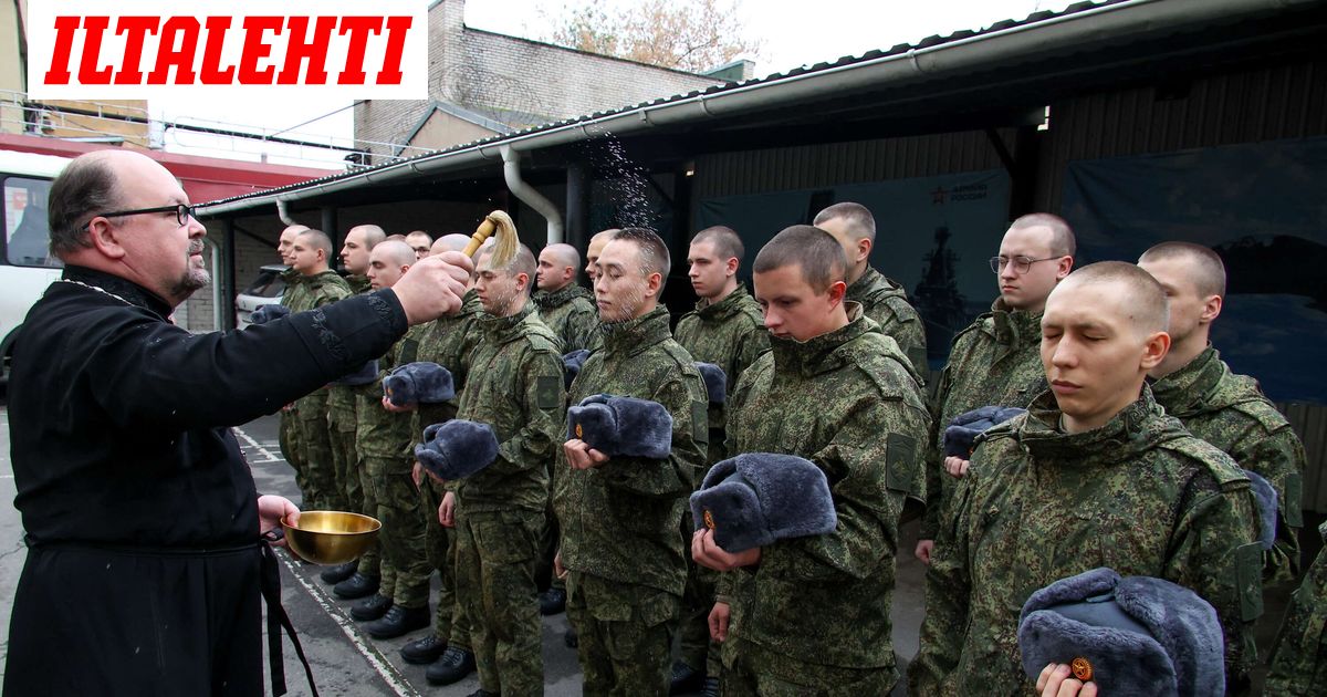 Venäläistoimittaja hyppäsi sotajunan kyytiin – ”Sellaiset kuin he tapetaan ensimmäisinä päivinä”