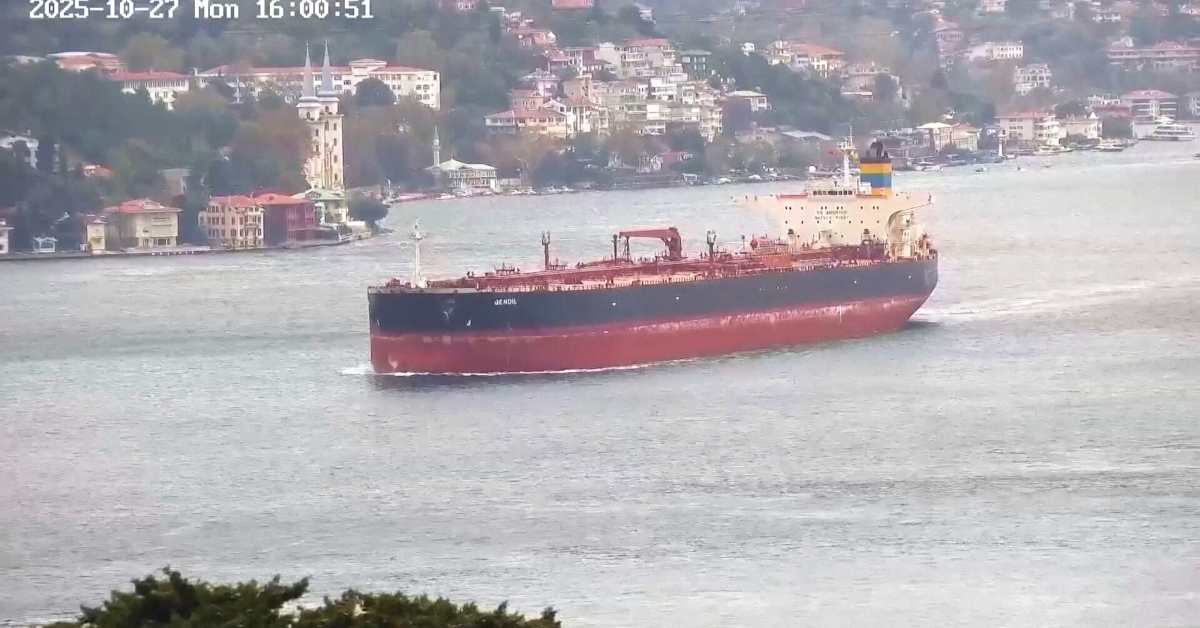 Venäjä joutuu myymään öljyään pilkkahintaan – Yhdysvaltain iskut Venezuelan laivoihin lisäävät tuskaa | Uutisia lyhyesti