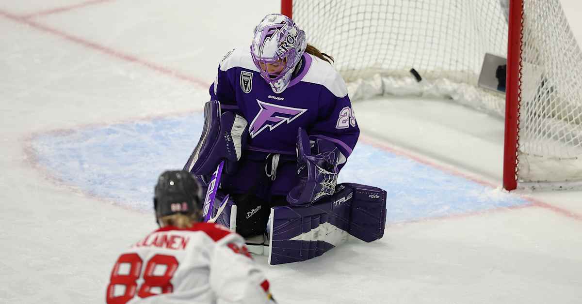 Ronja Savolainen maalinteossa – PWHL:n ”suomalaisseuralle” helpottava jatkoaikavoitto | Urheilua lyhyesti