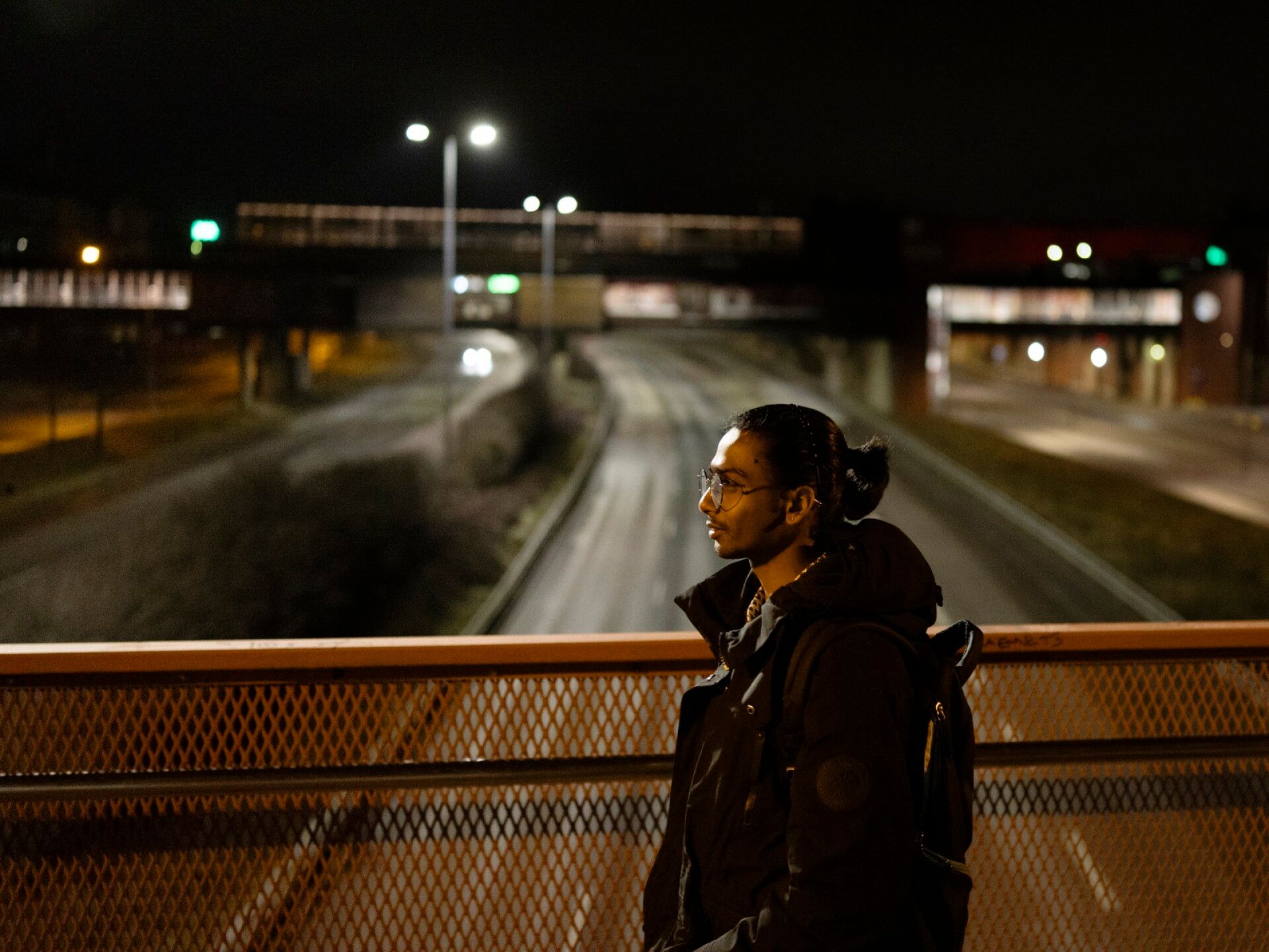 Itäkeskus kello 5.30. Mrunal Taywade on pian perillä työpaikallaan intialaisessa ravintolassa.