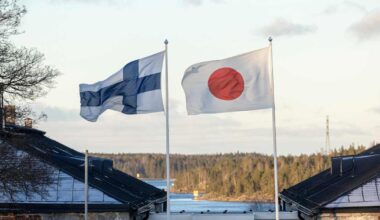 Etelä-Karjalan museolle ilmestyi suuri Japanin lippu – syynä maailmalla kiertänyt manganäyttely | Etelä-Karjala