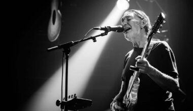 Jouluhitistään tunnettu laulaja Chris Rea on kuollut | Kulttuuri