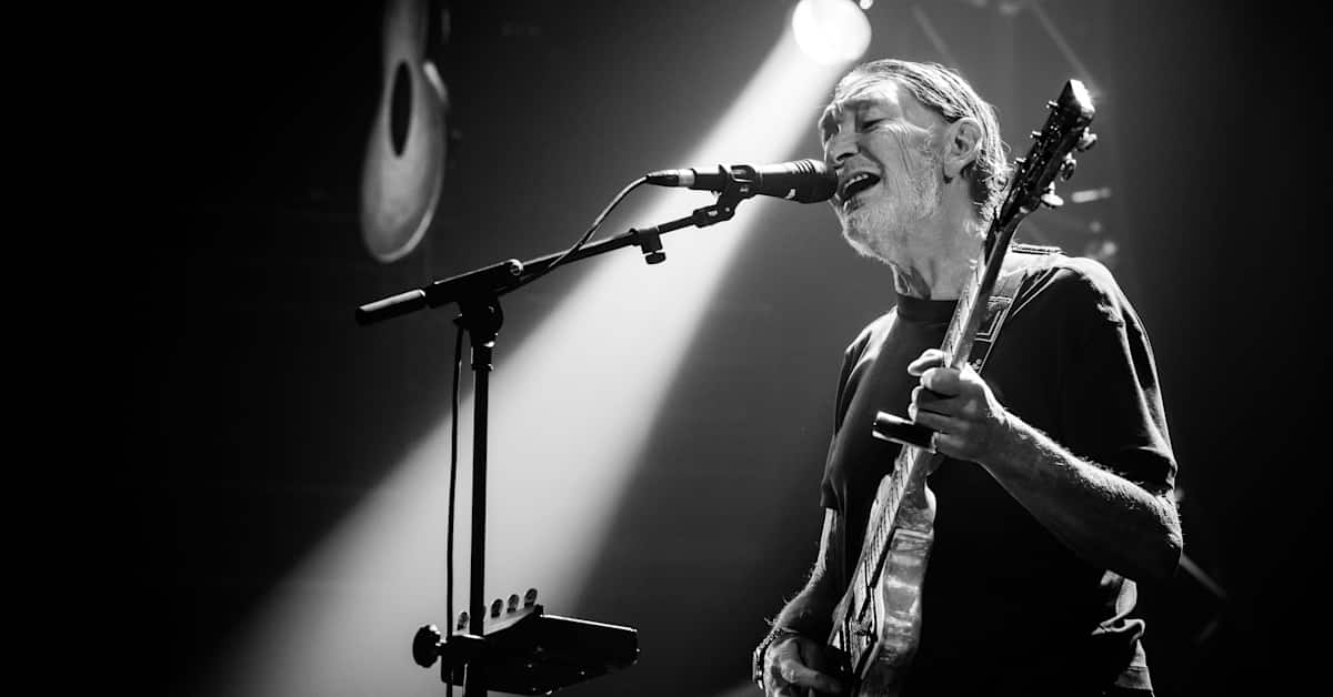 Jouluhitistään tunnettu laulaja Chris Rea on kuollut | Kulttuuri