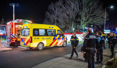 Lähes kymmenen loukkaantui kuljettajan ajettua väkijoukkoon Hollannissa | Uutisia lyhyesti