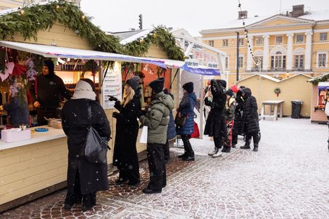 Helsingin Tuomaan markkinoilla näytti tältä viime vuonna.