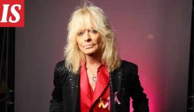 Michael Monroe julkaisi pusukuvan Johanna-rakkaansa kanssa