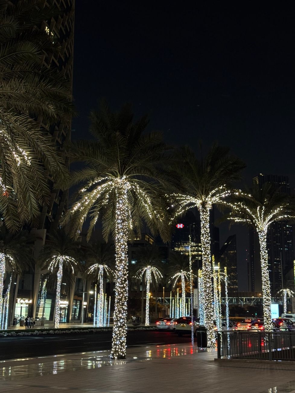 Dubain valokoristeluja.