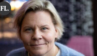 Paula Noronen oli ajelehtiva ja ujo nuori, joka päätyi sattumalta radioon – nyt hän on televisio-ohjelmista tuttu lastenkirjailija ja kalenterin mestari | Paikalliset