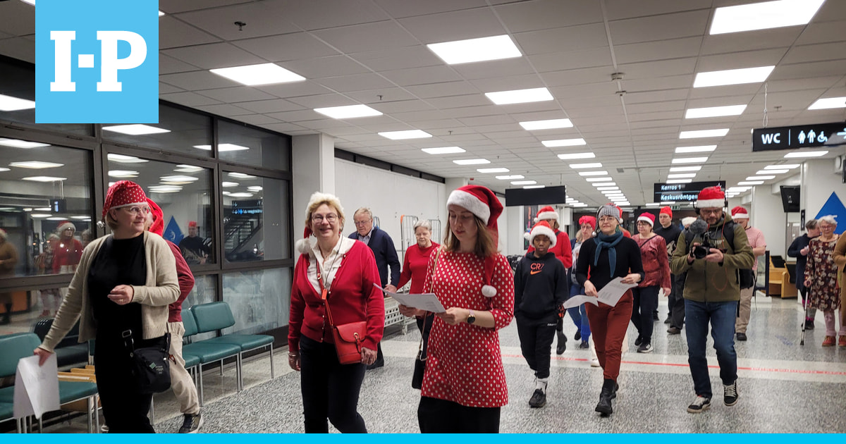 Vuosikymmeniä vanha hyvän mielen perinne herätettiin henkiin – Katso videolta, kuinka aattoaamu valkeni Seinäjoen keskussairaalassa