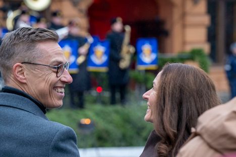 Tasavallan presidentti Alexander Stubb ja rouva Suzanne Innes-Stubb osallistuivat tapahtumaan.