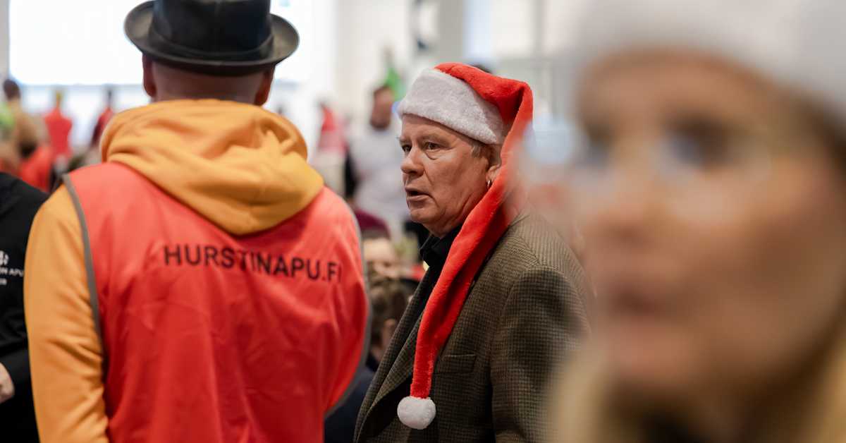 Heikki Hursti aikoo kaataa Messukeskuksesta väliseinän ensi jouluna, jotta kaikki vähäosaiset mahtuvat sisään | Kotimaa