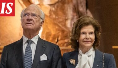 Ruotsin hovissa on uusi jäsen – kuningashuone julkaisi kuvia Kaarle Kustaasta peuhaamassa