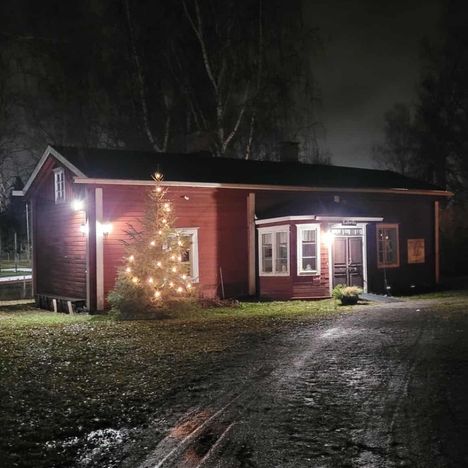 Hinttala joulutunnelmissa joulukuun alussa.