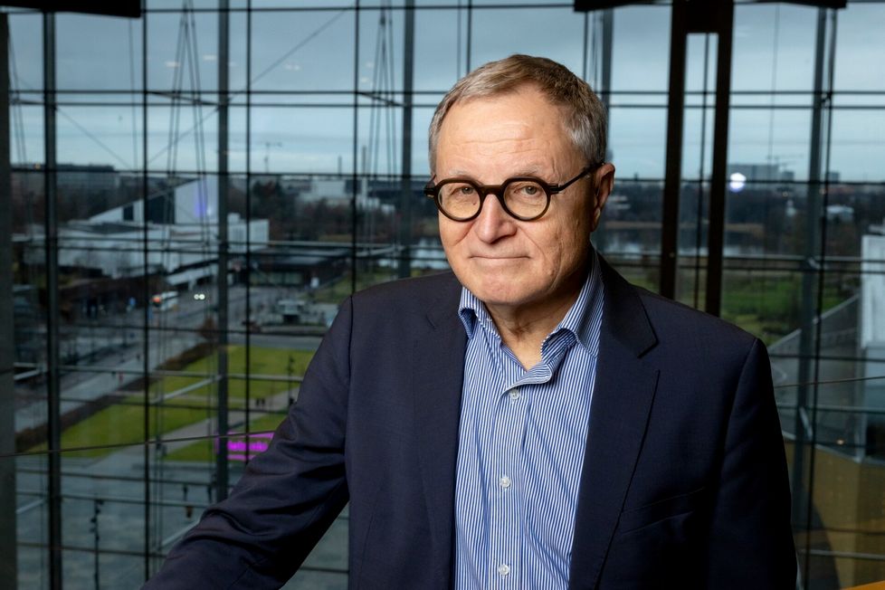 Diplomaatti Hannu Himanen katsoo, että nyt eletään hyvin erikoista ja monella tapaa historiallista aikaa. Ongelmana Himasen mukaan on, että aikalaiset eivät voi tietää, mihin käynnissä oleva murros johtaa.