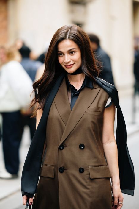 Kahvinruskeassa tukassa voi hyvin olla myös hieman suklaisempia raitoja.