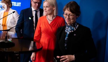 Hallituksen aie rajata hallitusneuvotteluiden julkisuutta ajautui vastatuuleen