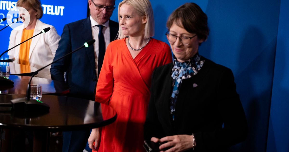 Hallituksen aie rajata hallitusneuvotteluiden julkisuutta ajautui vastatuuleen