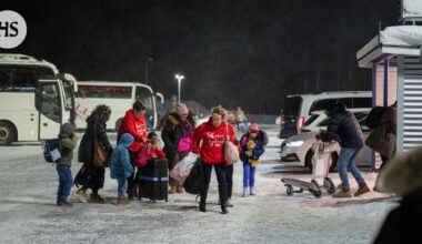 Myrsky jatkaa riehumista: turistit soitelleet tauotta majapaikan toivossa, Rovaniemen hotelleista kerrotaan