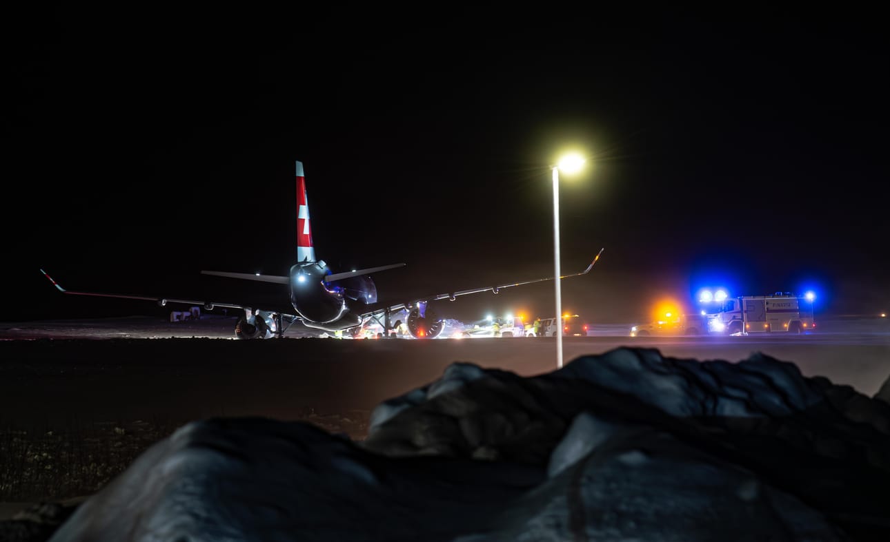 Genevestä Kittilään saapuneessa matkustajakoneessa oli kyydissä noin 150 matkustajaa. Kone kuvattuna juuri ennen sen liikkeelle saamista.