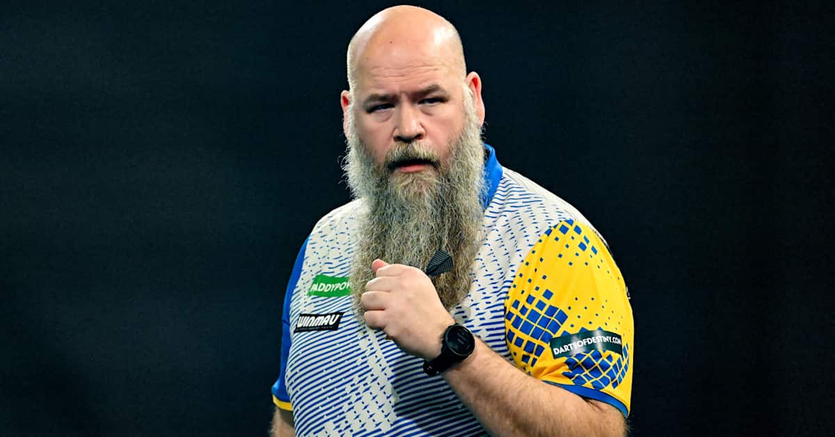 Luke Littler jyräsi 16 joukkoon MM-dartsissa – ruotsalaissensaatio 'Dirty Harry' jatkoi yllätyksiään | Urheilua lyhyesti