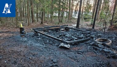 Nuotiopaikan puuvaja tuhoutui täysin tulipalossa Tampereella