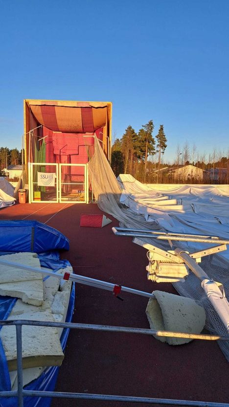 Tiloissa harjoitteli lukuisten seurojen ja lajien harrastajia.