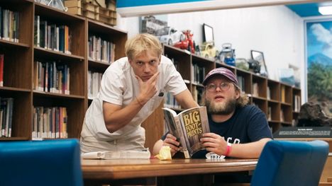 Keso aikoo matkustaa Brandon-ystävänsä kanssa Kaliforniasta aina Floridaan saakka. – Tulee paljon ajamista, he juttelevat kakkoskauden ensimmäisessä jaksossa.