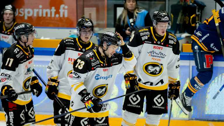 Oulun Kärppien pelaajia SM-liigassa joulukuussa 2025.