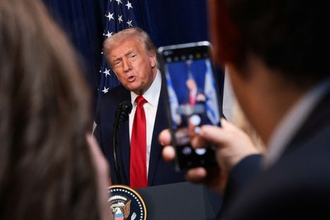 Trump sanoi olevansa vihainen väitetystä iskuyrityksestä.