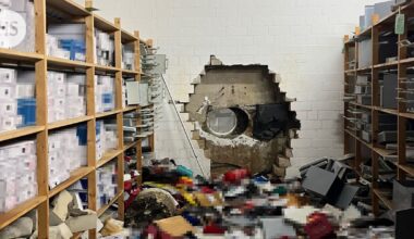 Varkaat porasivat ison reiän pankin seinän läpi ja veivät 30 miljoonan euron edestä saalista