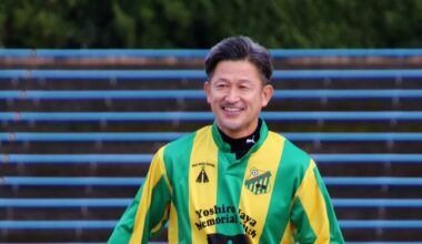 Maailman vanhin ammattilais­jalka­palloilija jatkaa uraansa 58-vuotiaana | Urheilua lyhyesti