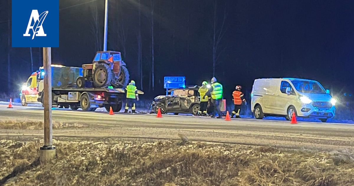 Yksi kuoli henkilöauton ja kuorma-auton kolarissa Porissa