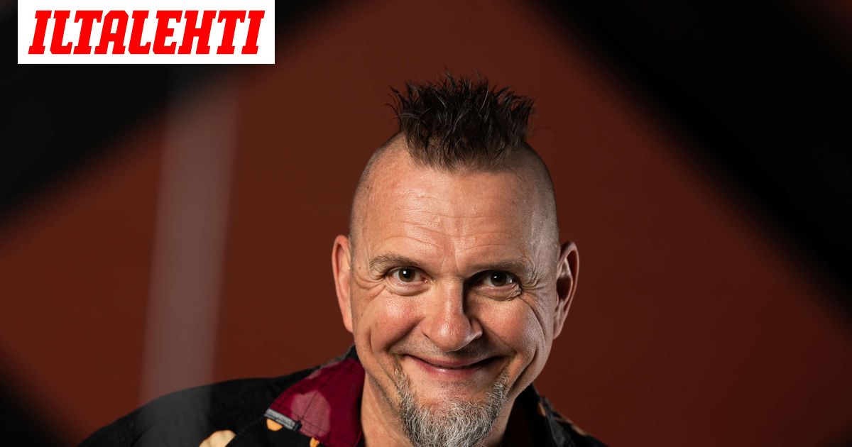 Vesku Jokinen julkaisi bikinikuvan naisystävästään: ”Pitäkää kivaa”