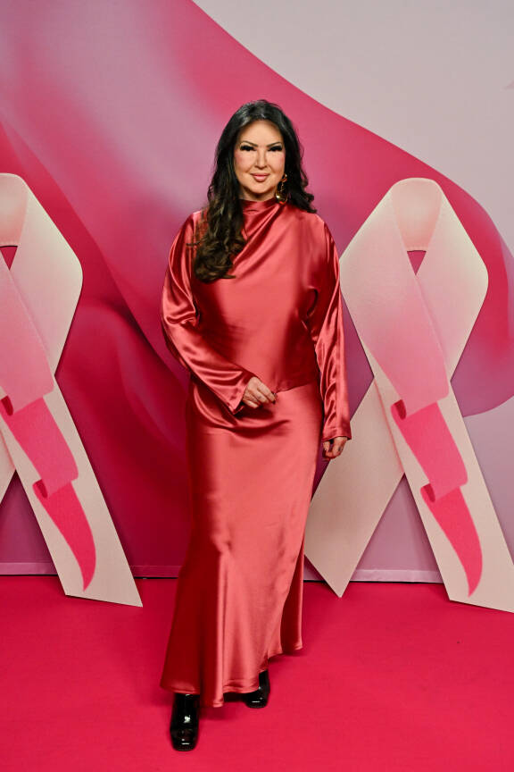 Elina lokakuussa Tanssii tähtien kanssa Roosa Nauha -lähetyksessä.