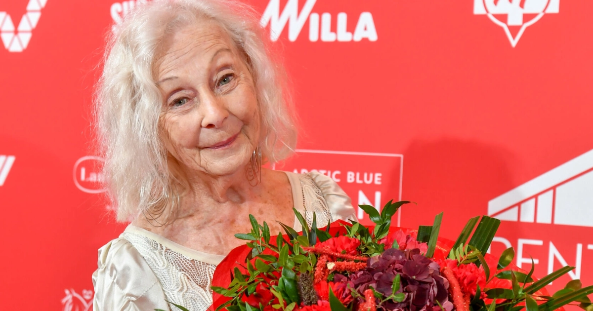 Tuntematon sotilas -lukumaraton palaa Ylelle: Seela Sella ja muut tähdet liikuttavat katsojia