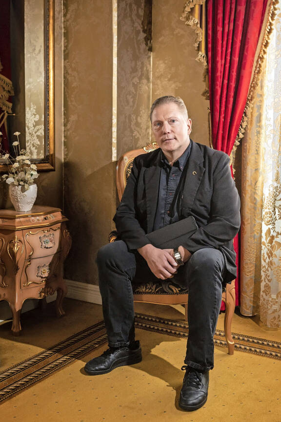 Monimiljonääri Vesa Keskinen katosi täysin julkisuudesta. Kuva Seiskan kuvauksista 2019.