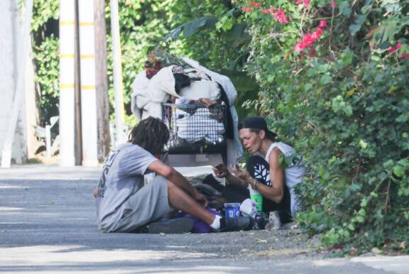 Loni on kamppaillut päihdeongelman kanssa jo vuosia.