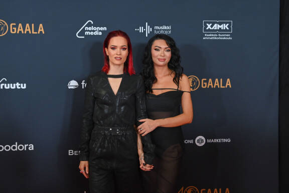 Shirly ja Sanni pitivät yhtä useamman vuoden.