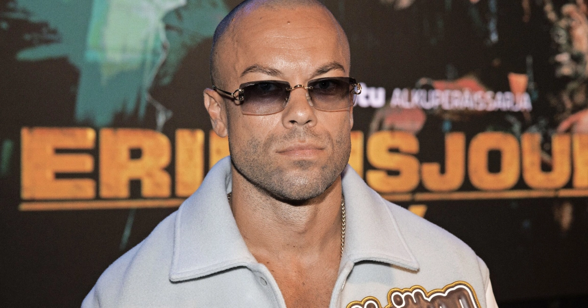 Matias Petäistö paahtui auringossa tunnistamattomaksi - katso kuvat miehen sotilasvuosilta